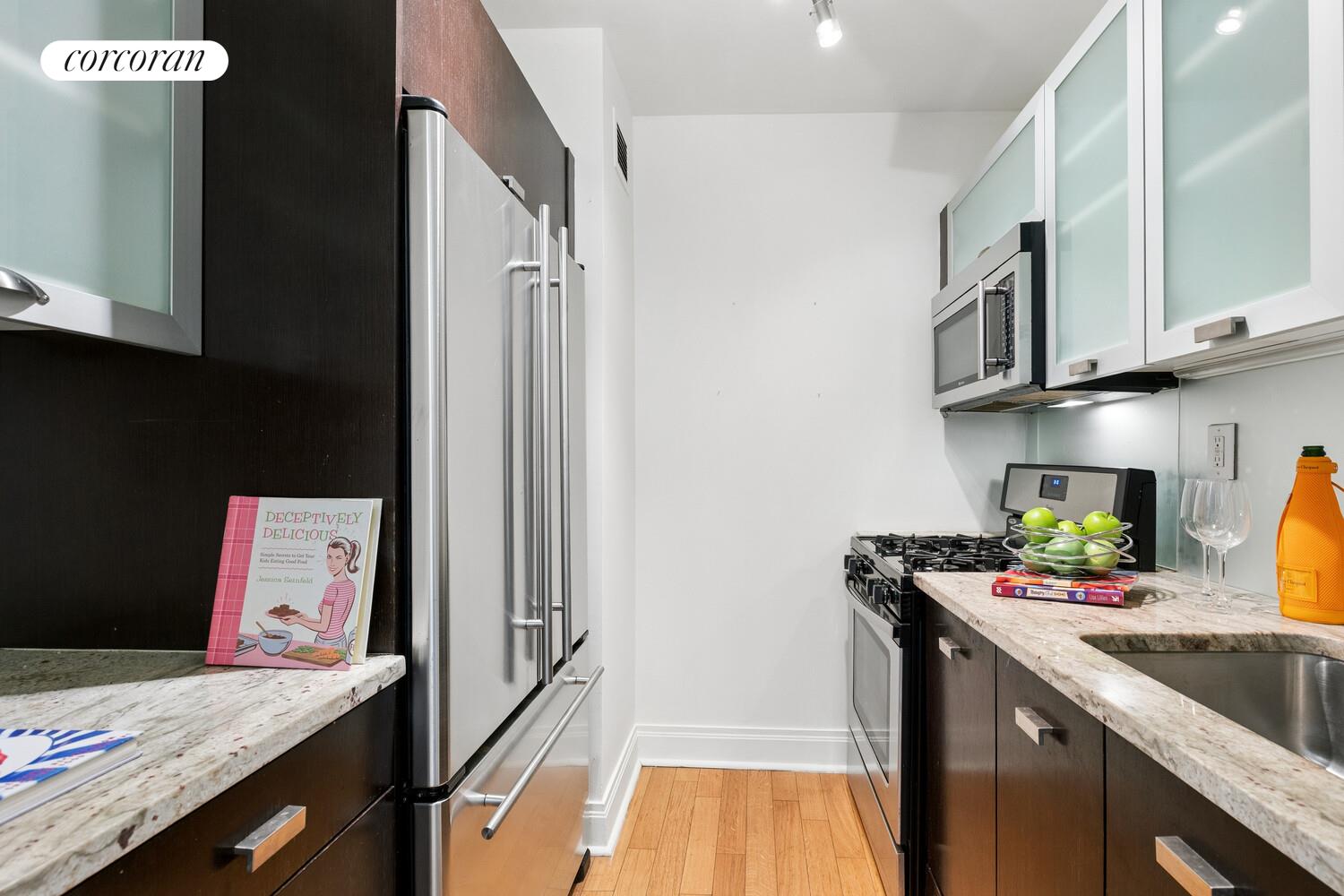 212 E 47TH Street 28D Property Photo 1
