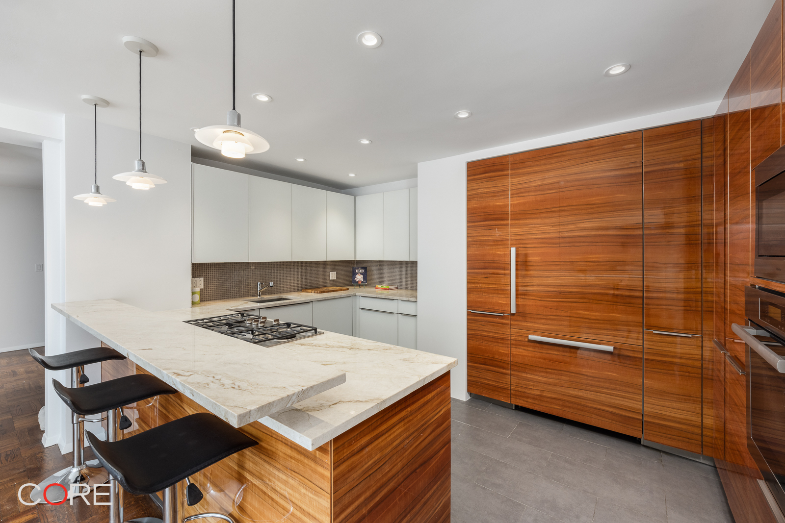 425 E 63rd Street W12EF Property Photo 1
