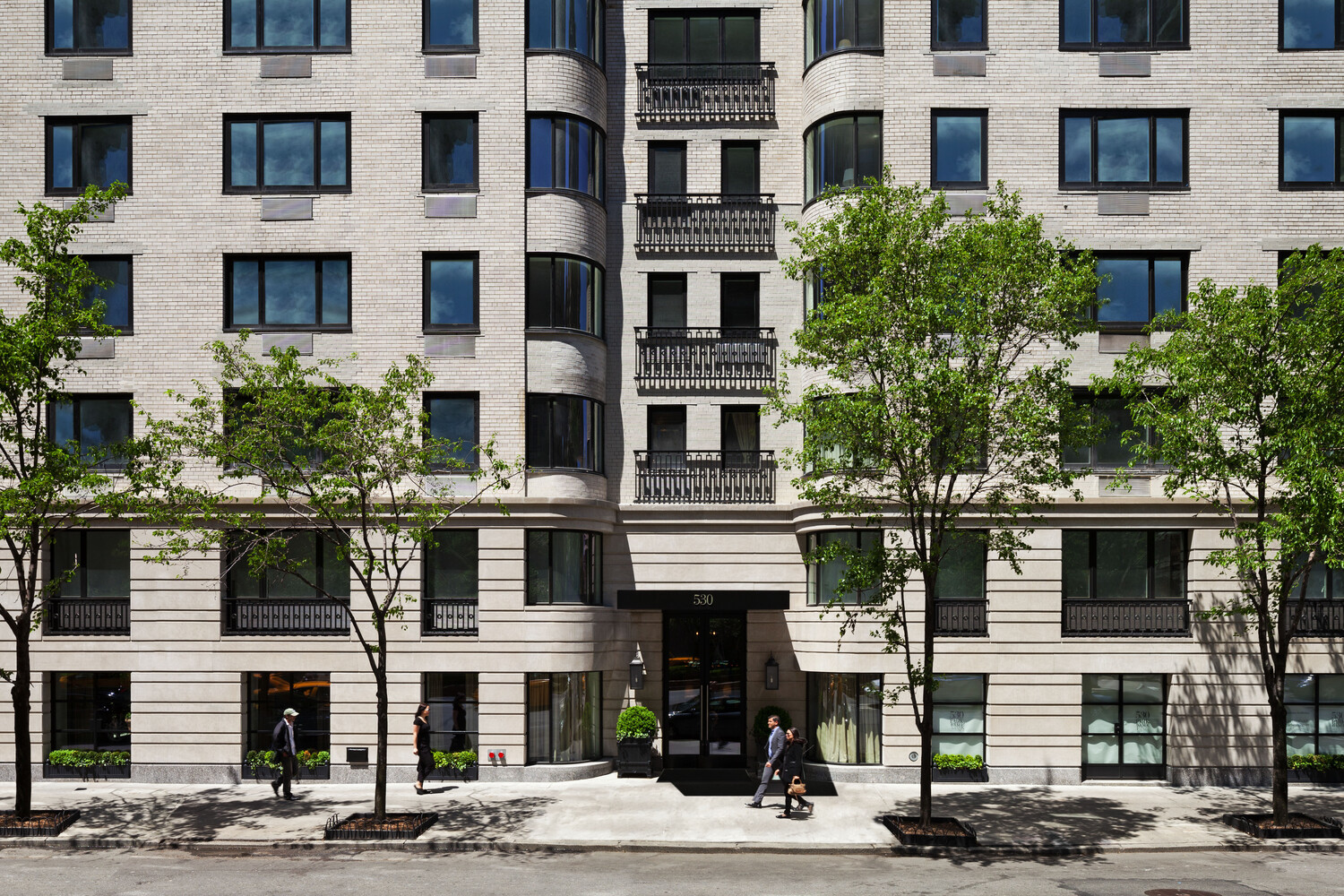 530 PARK Avenue 7H Property Photo 1