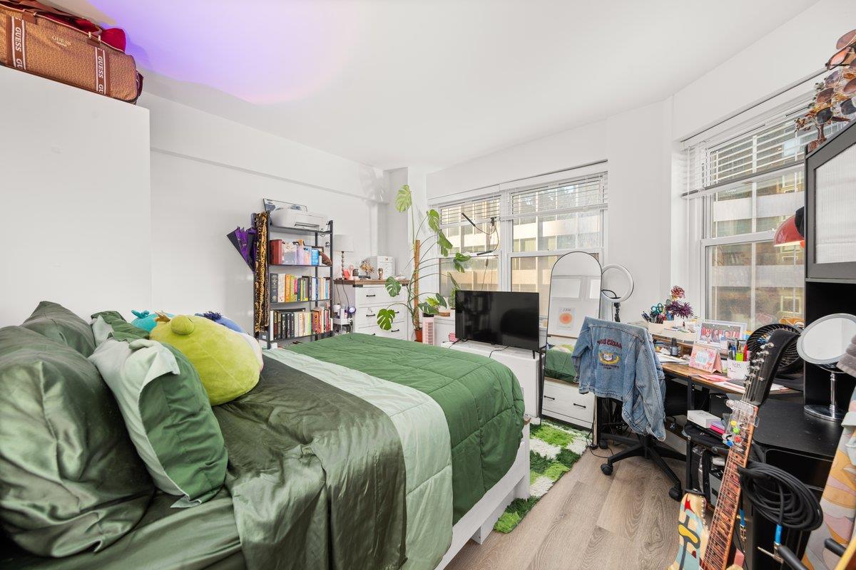 80 Park Avenue 10-h Property Photo 7