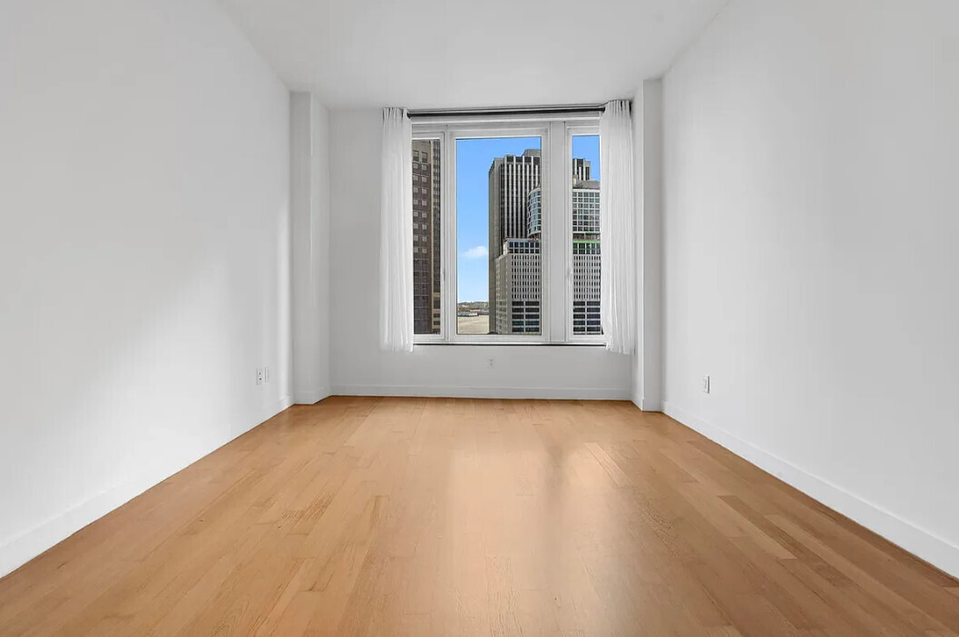 15 William Street 18C Property Photo 1