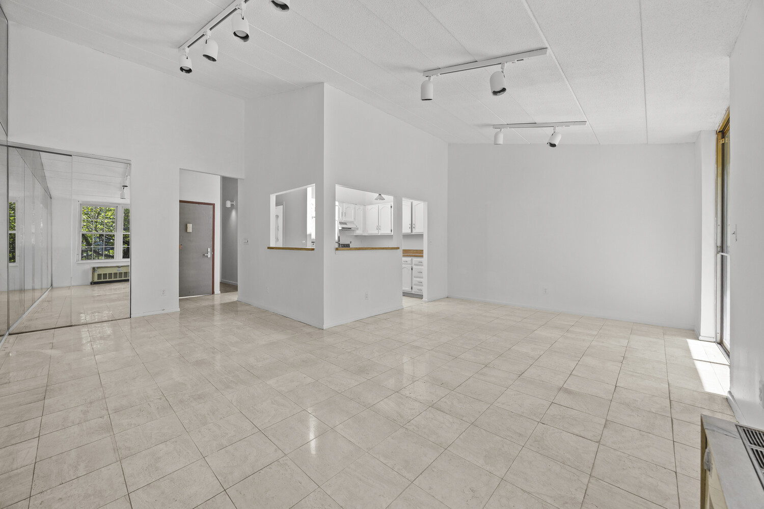 10106 4th Avenue 26e Property Photo 2