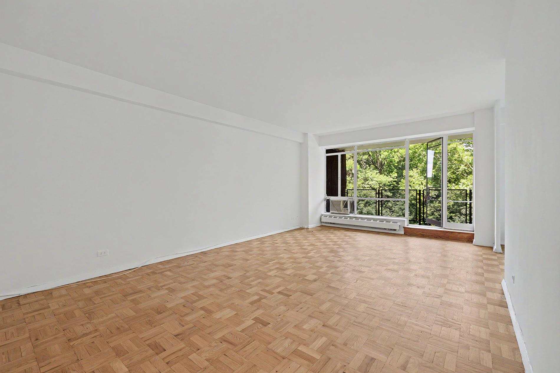 2727 Palisade Avenue 9-b Property Photo 5