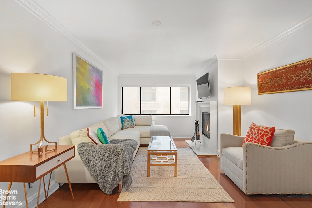 7 E 35TH Street 10E Property Photo 1