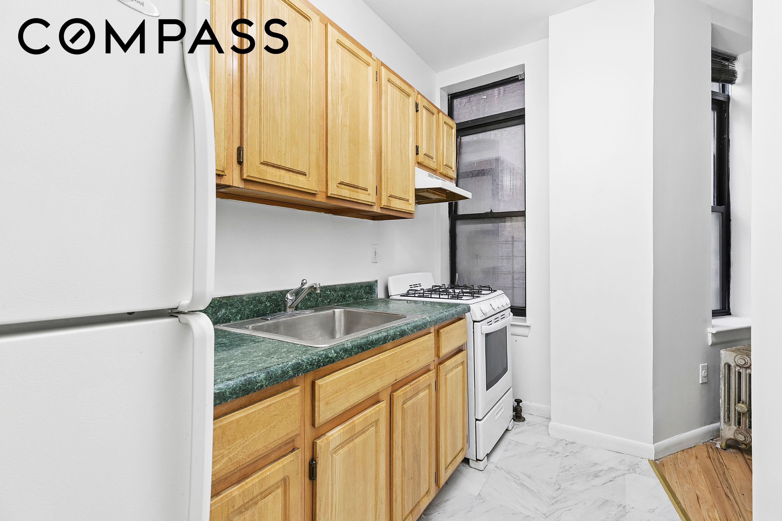 11 St Nicholas Avenue 2g Property Photo 3