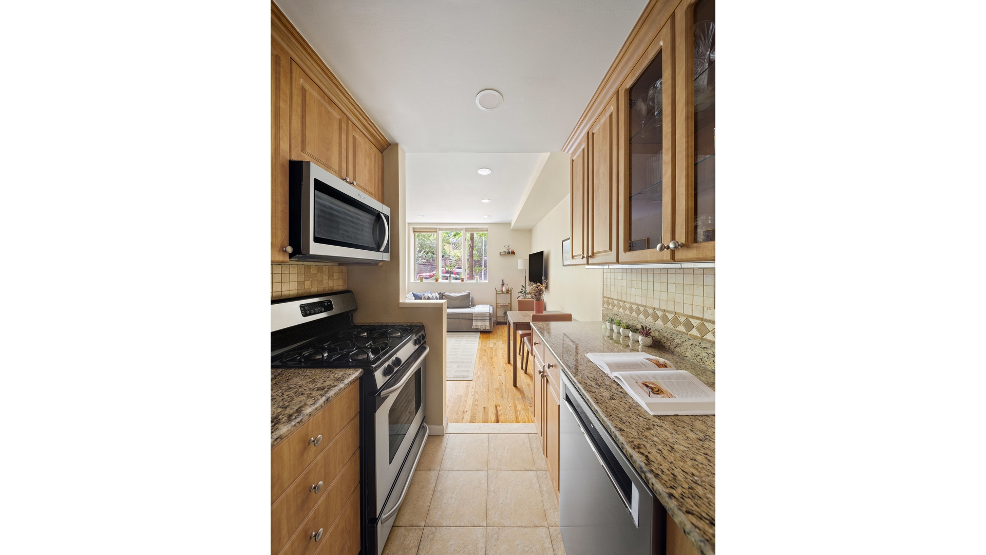 321 23rd Street 1c Property Photo 4