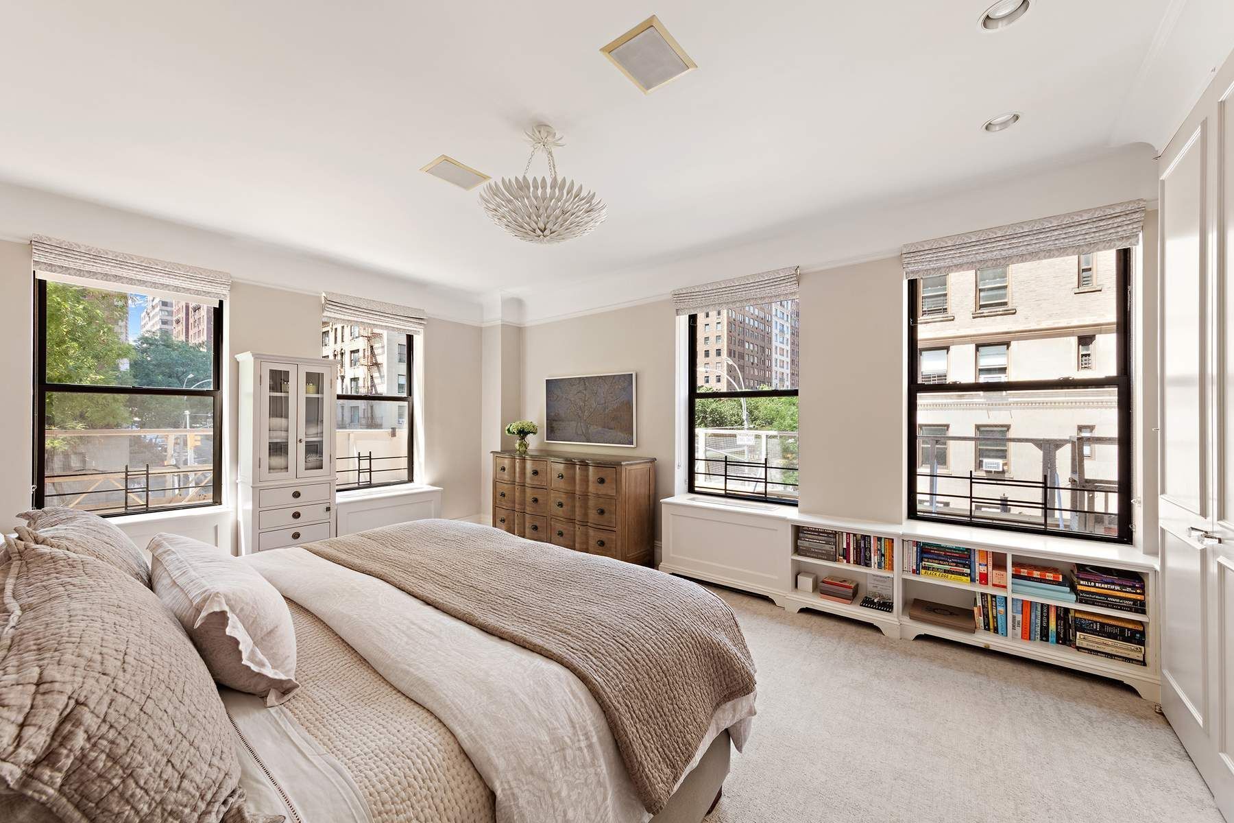 1075 Park Avenue 2d Property Photo 7