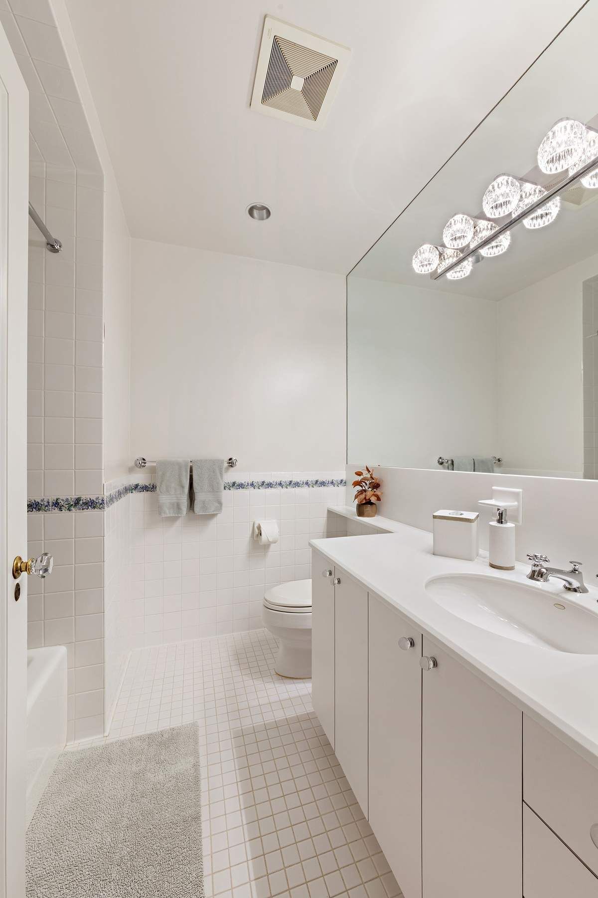 1075 Park Avenue 2d Property Photo 12
