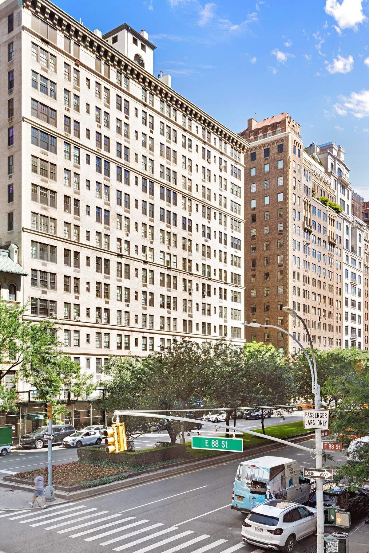 1075 Park Avenue 2d Property Photo 13