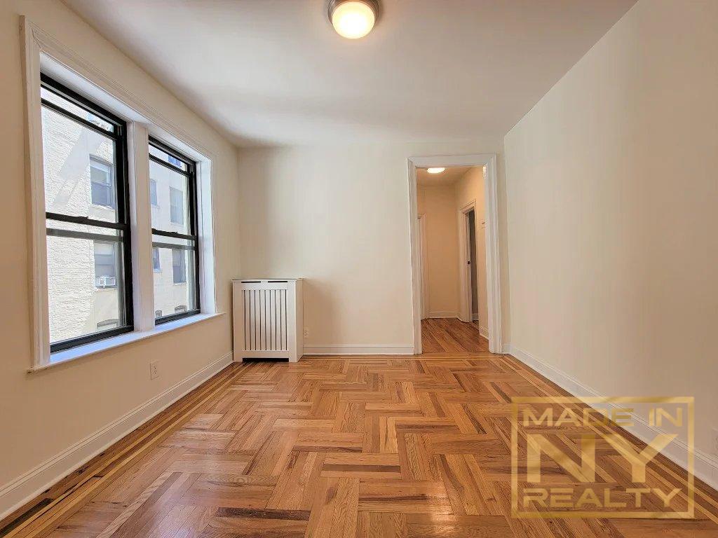30-64 34th Street 2e Property Photo 4