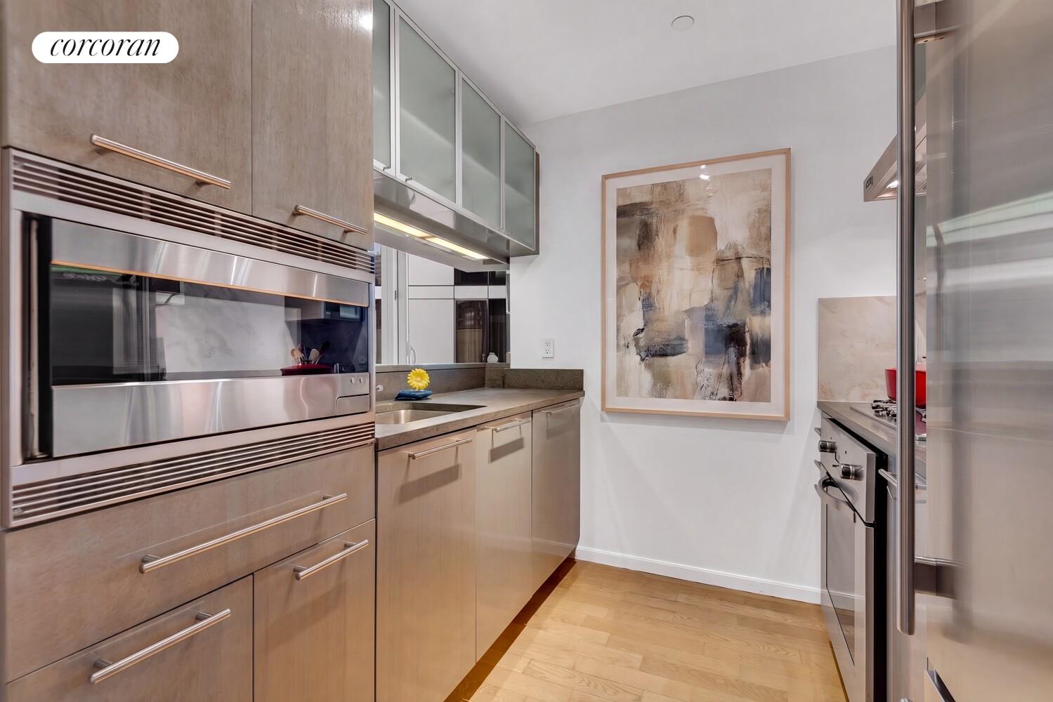 200 Chambers Street 3t Property Photo 3