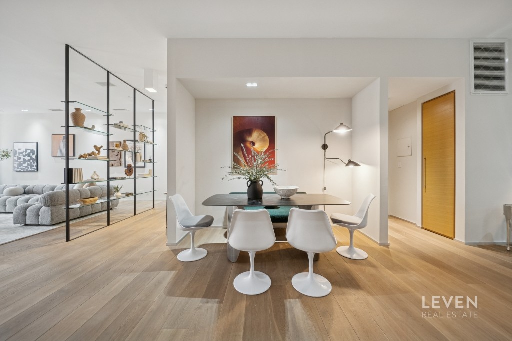 55 Warren Street 4 Property Photo 7