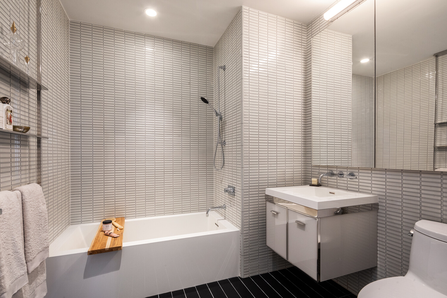 252 South Street 22h Property Photo 8