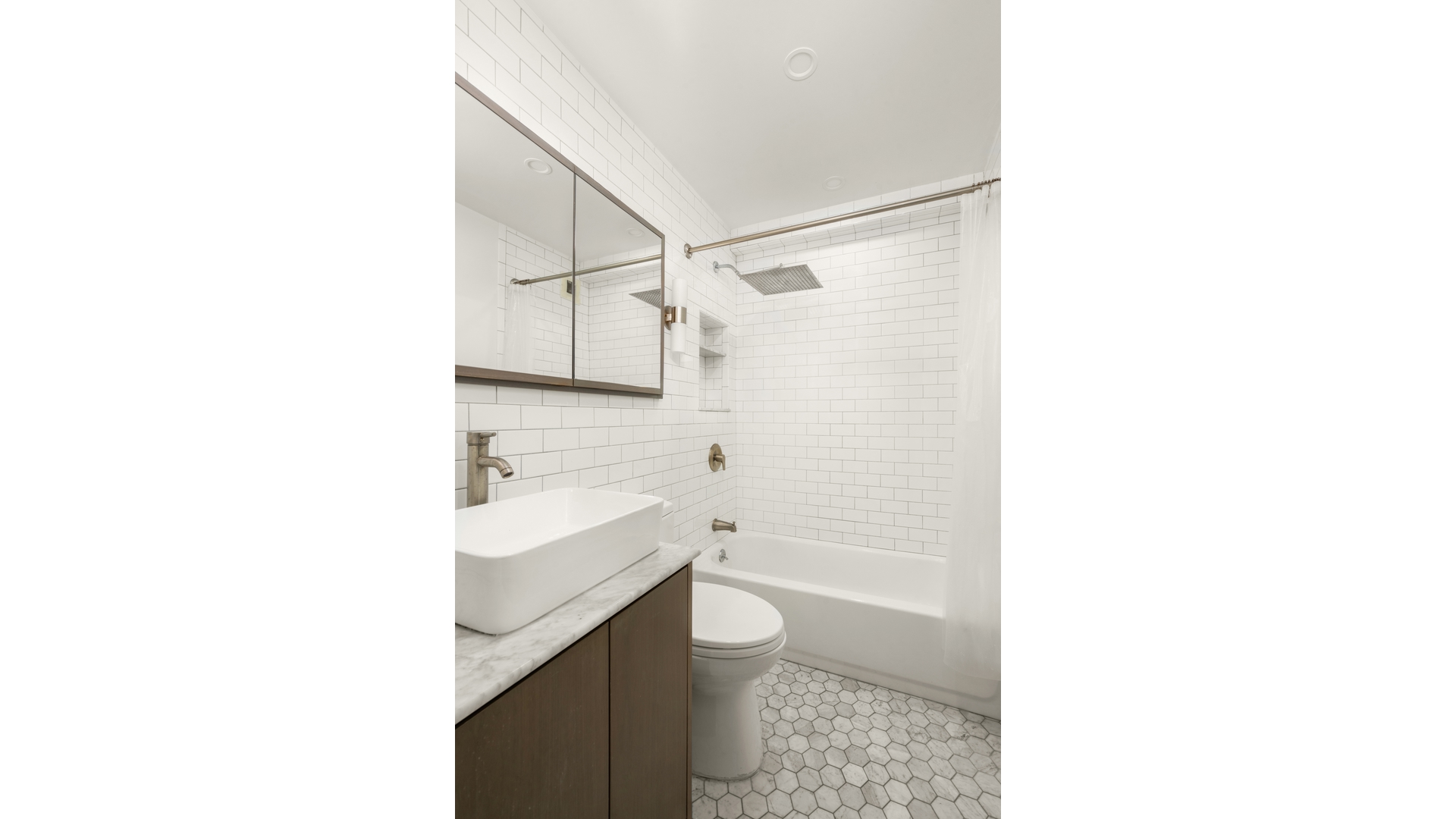 233 E 86th Street 3b Property Photo 4