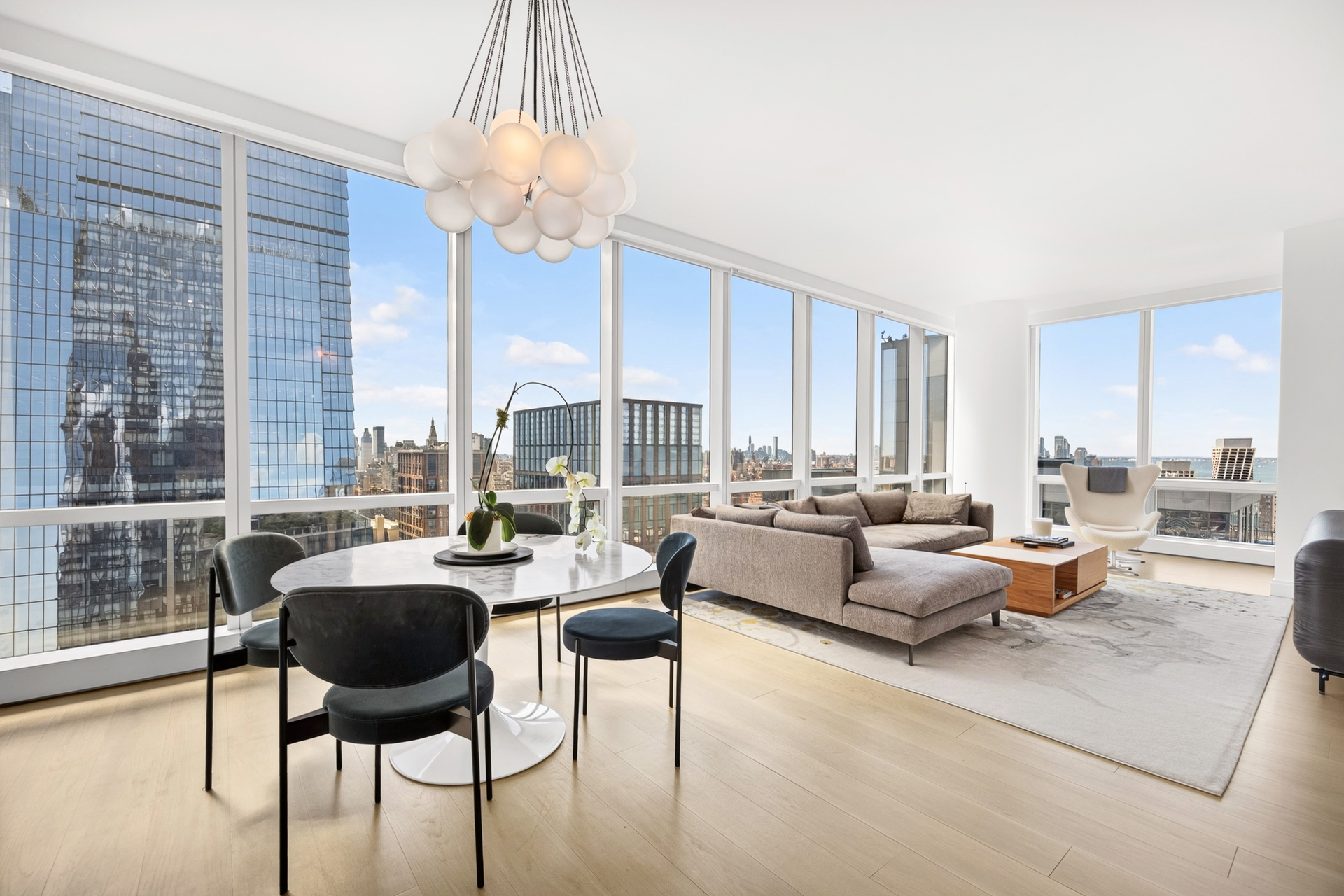 15 HUDSON YARDS 33A Property Photo 1
