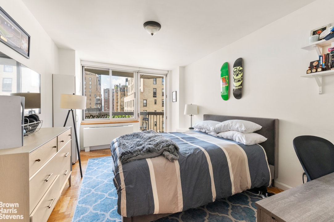 201 W 72nd Street 8k Property Photo 5