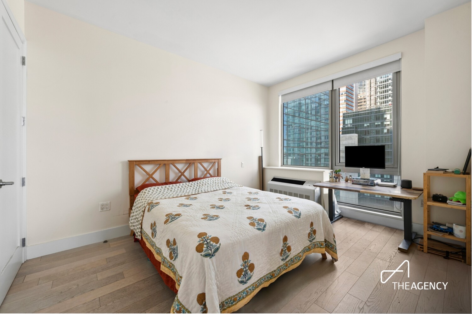44-15 Purves Street 15c Property Photo 4