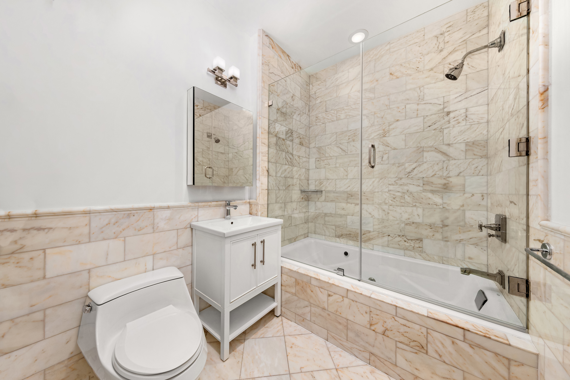 12 E 62nd Street 4 Property Photo 6
