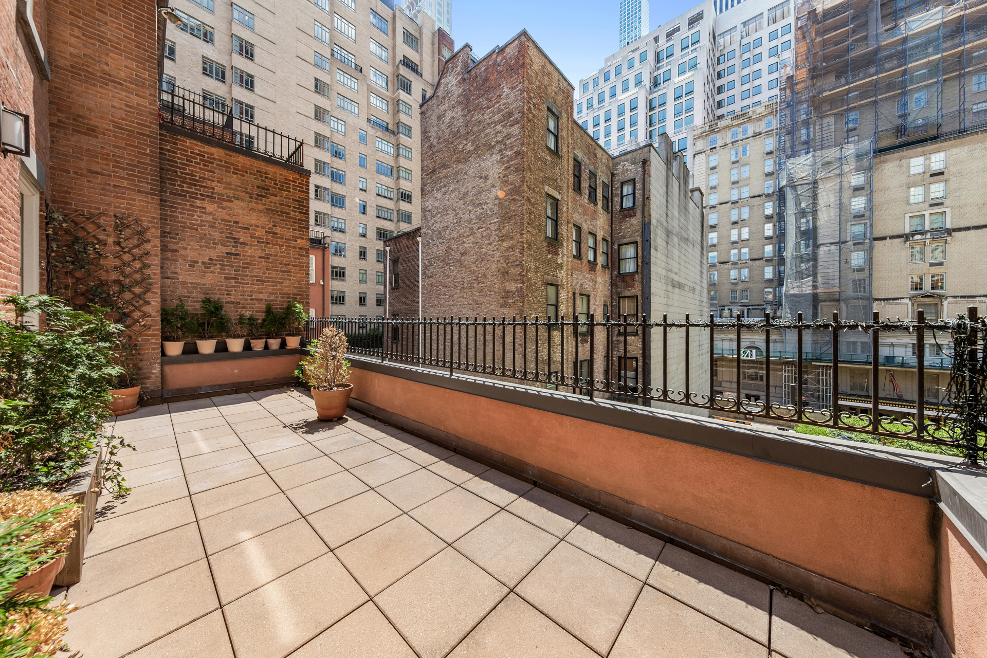 12 E 62nd Street 4 Property Photo 7