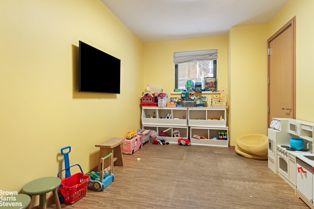 269 W 87th Street 10a Property Photo 17