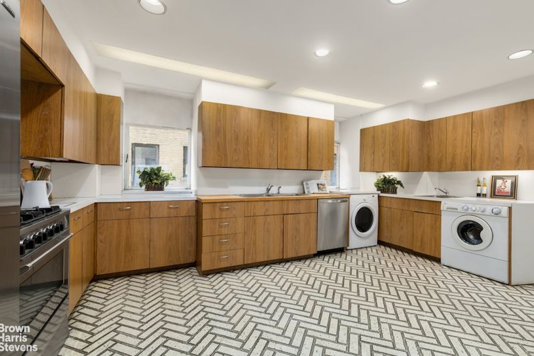 55 Central Park W 7eg Property Photo 8