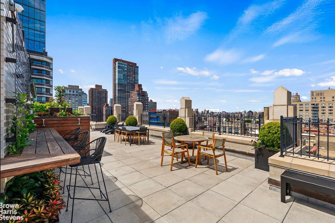 55 Central Park W 7eg Property Photo 18