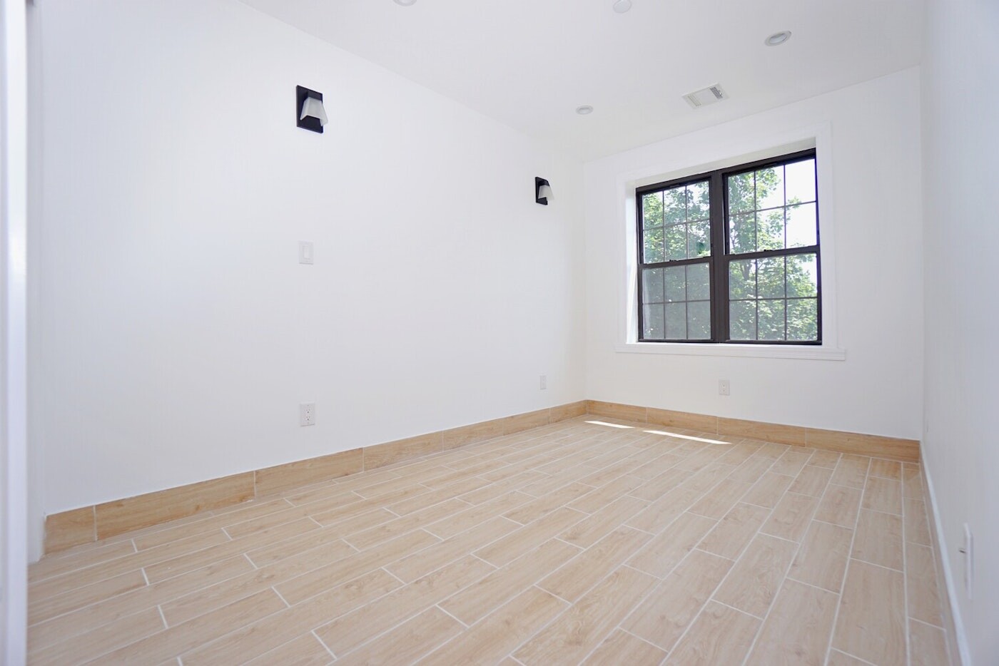 626 Greene Avenue Property Photo 3