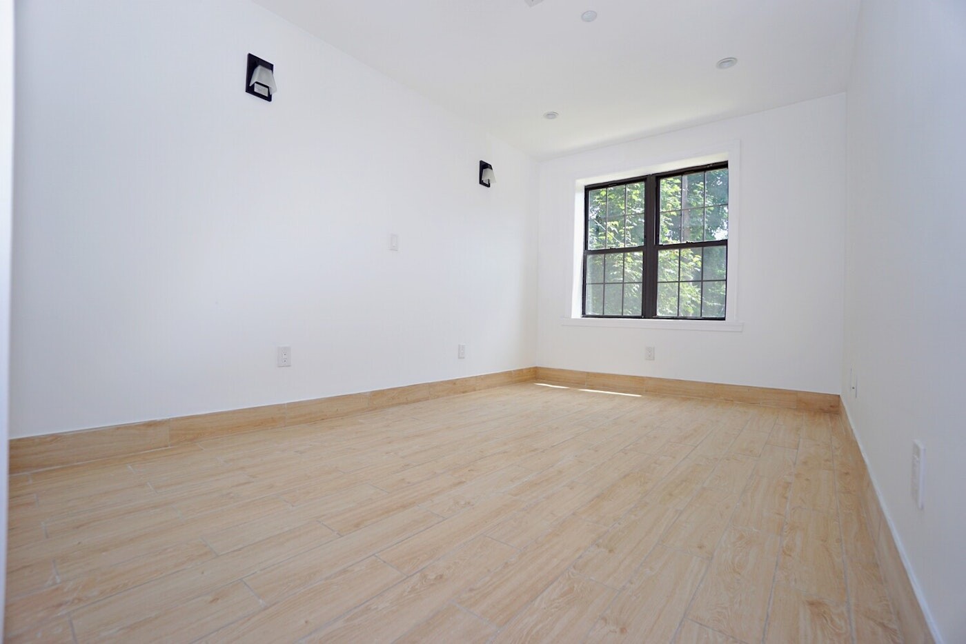 626 Greene Avenue Property Photo 8