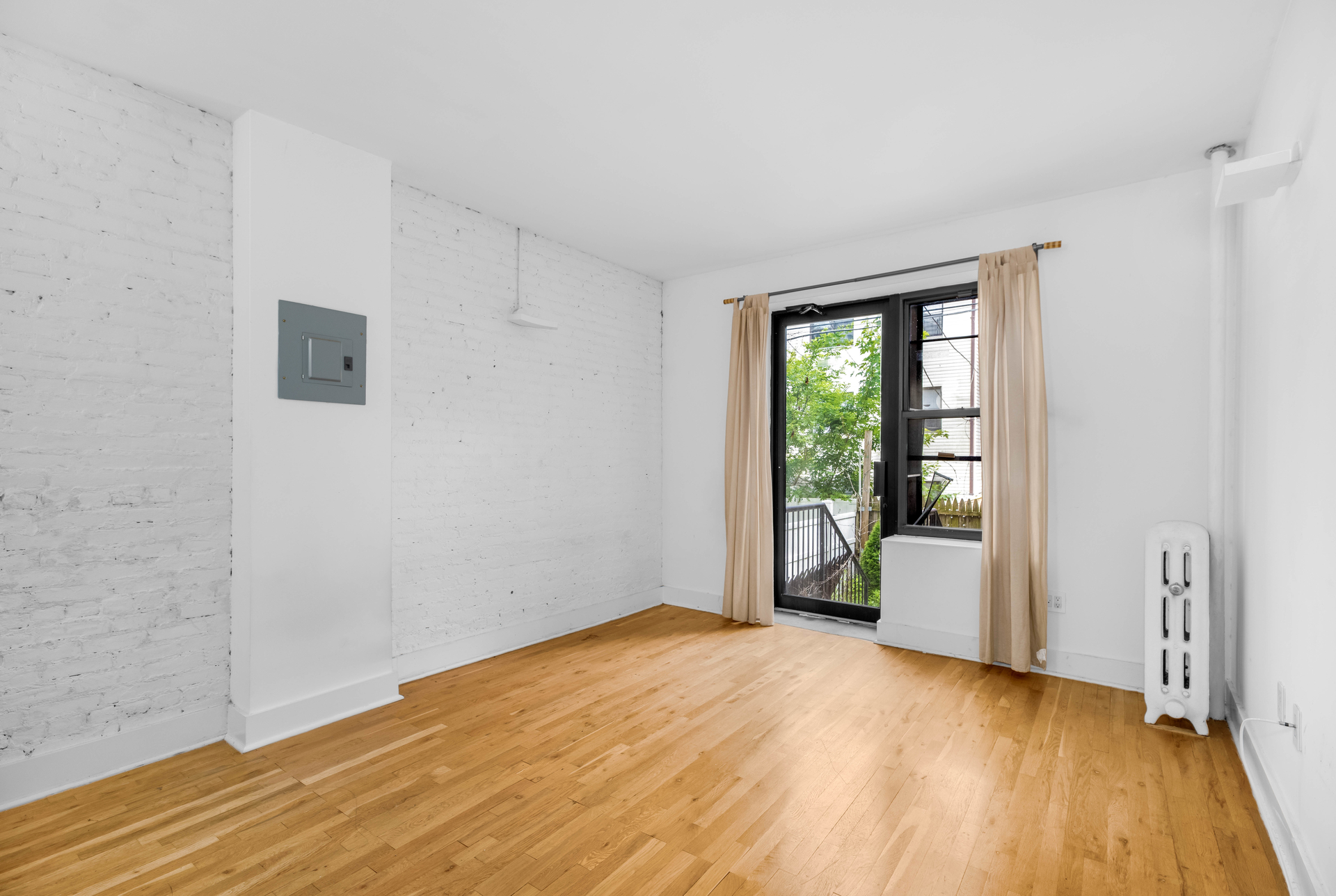 248 Bainbridge Street 2 Property Photo 2
