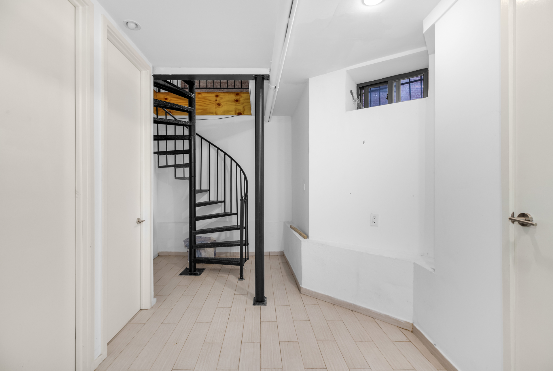 248 Bainbridge Street 2 Property Photo 6