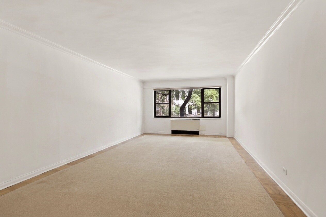 16 Sutton Place 2b Property Photo 2