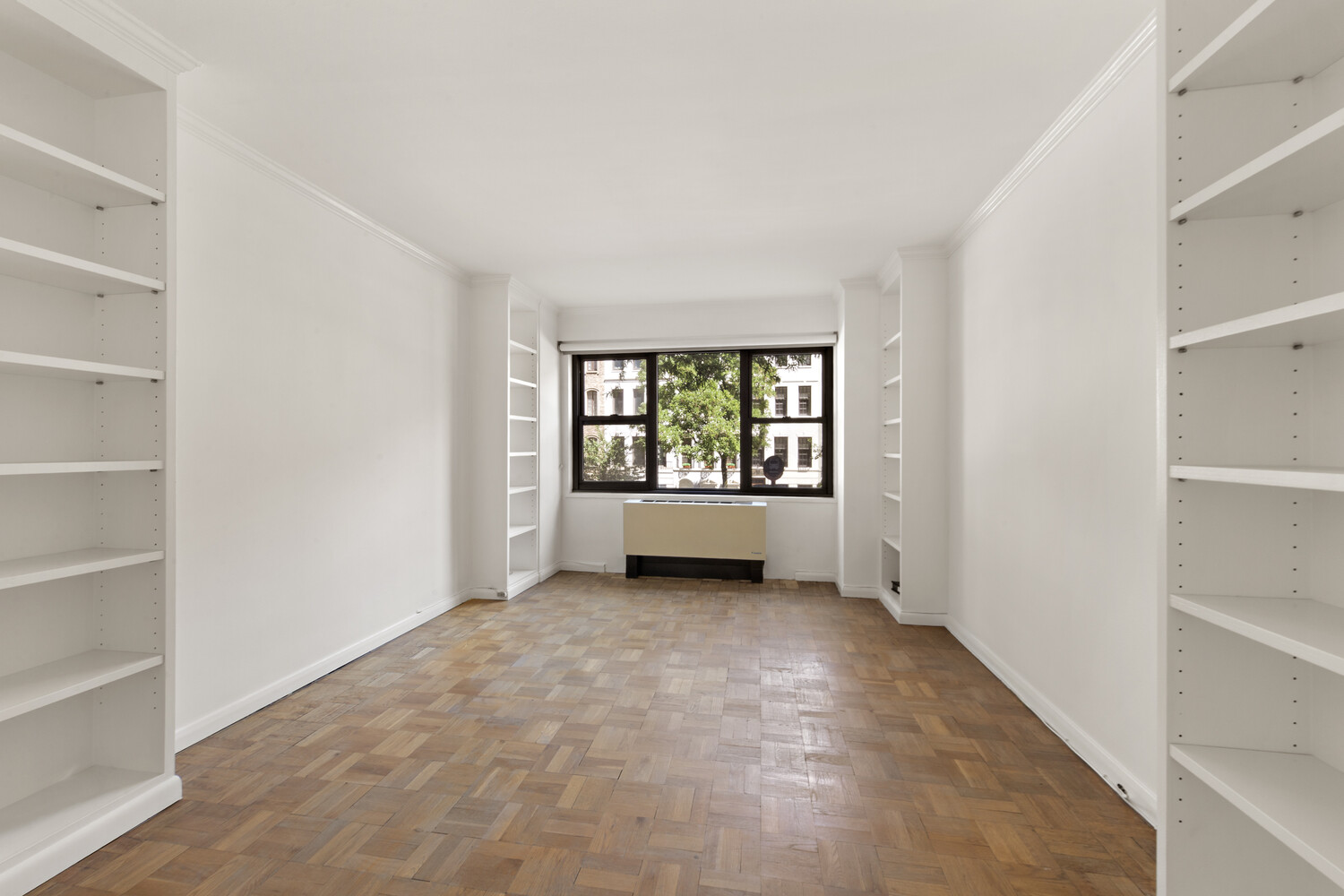 16 Sutton Place 2b Property Photo 8