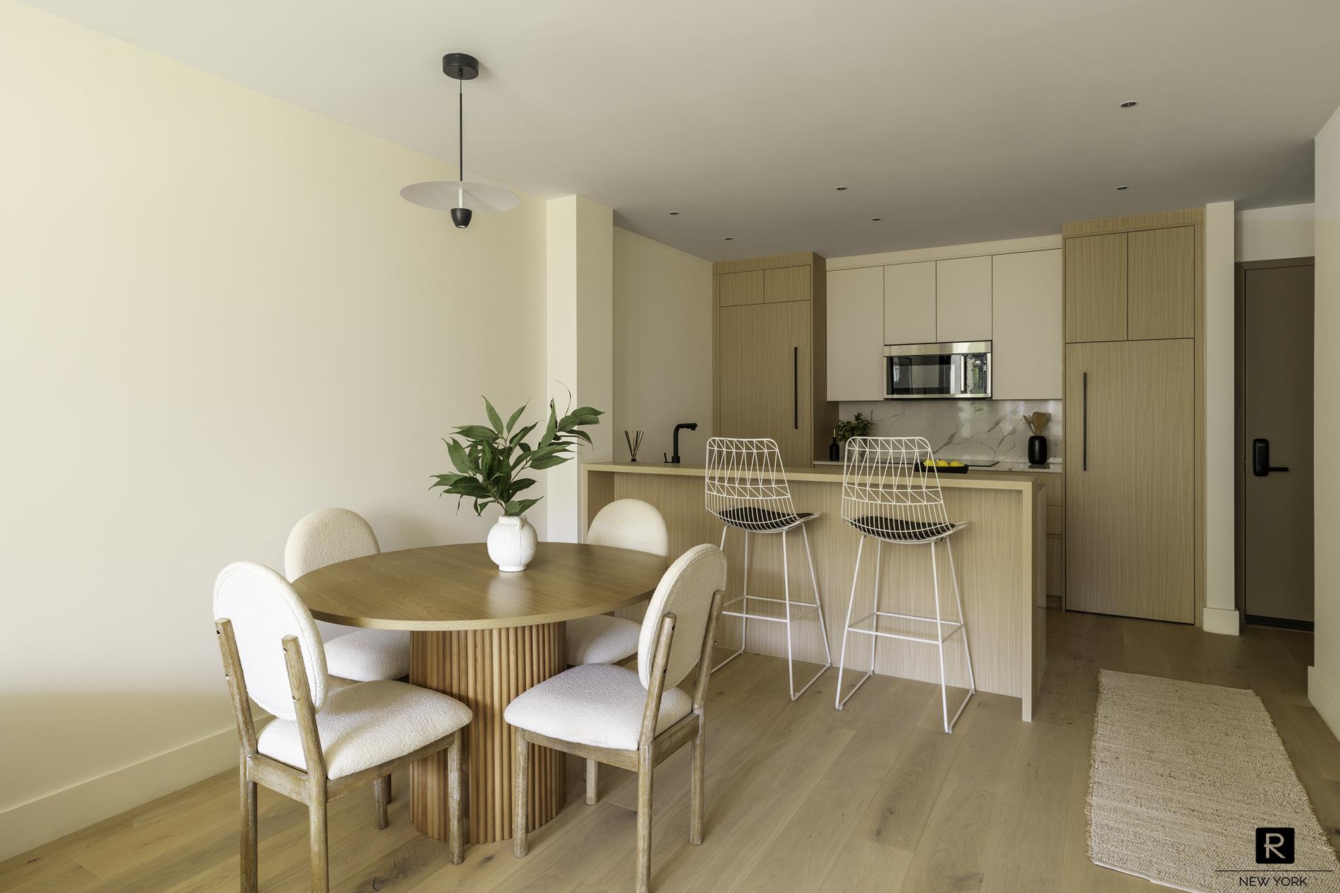 100 Scholes Street 2-b Property Photo 1
