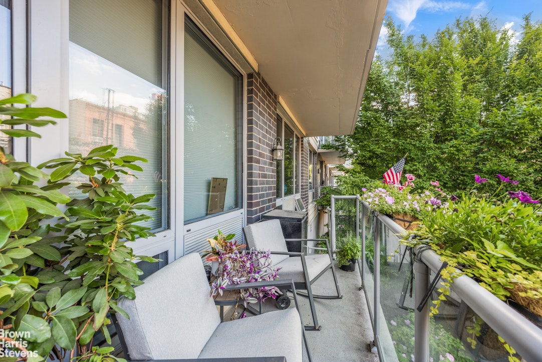 5-49 Borden Avenue 2b Property Photo 26