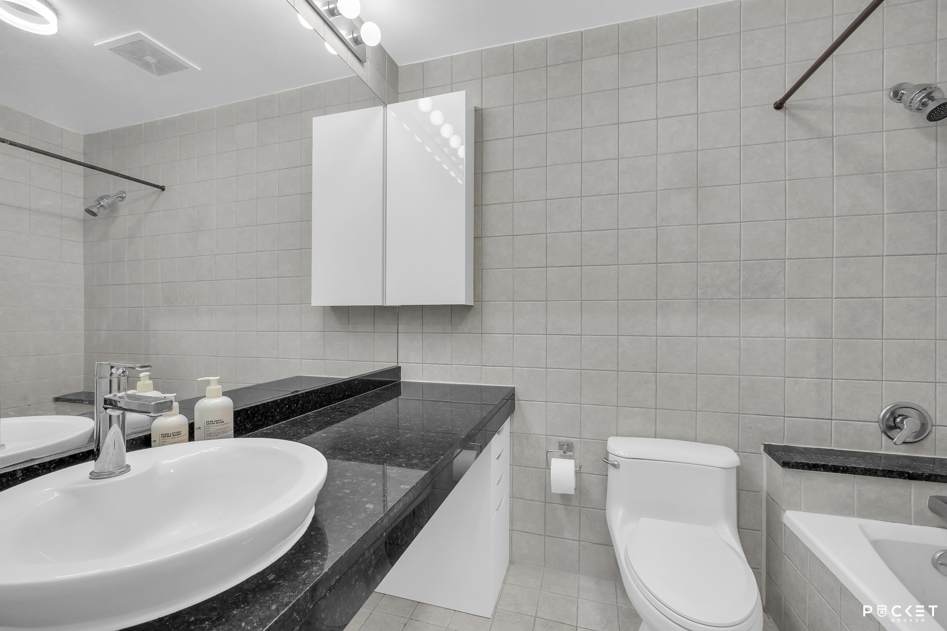 176 Johnson Street 4-a Property Photo 15