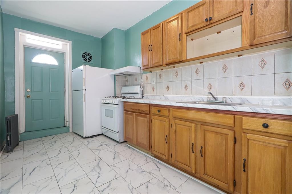 3476 Fulton Street Property Photo 8