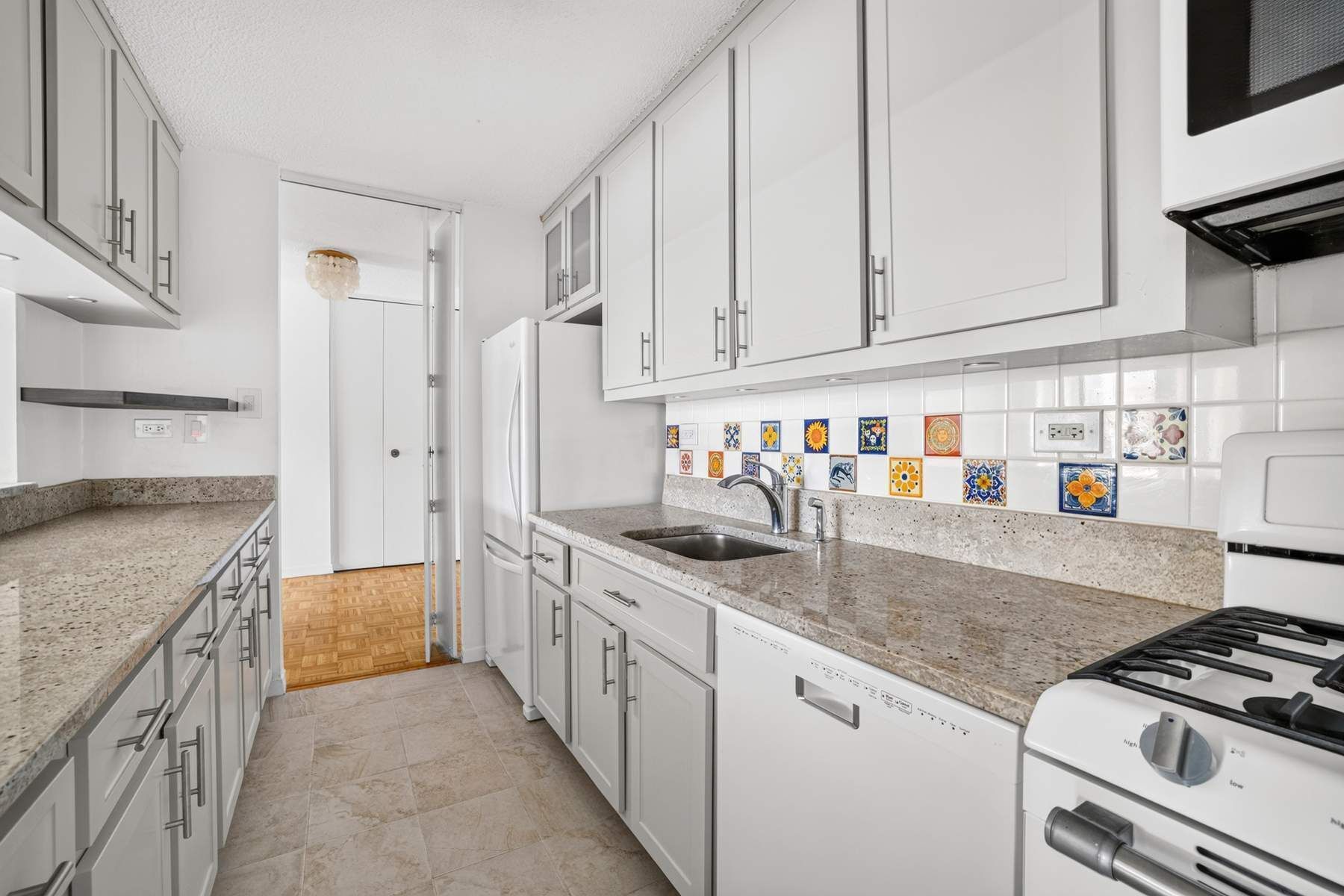 531 Main Street 718 Property Photo 9