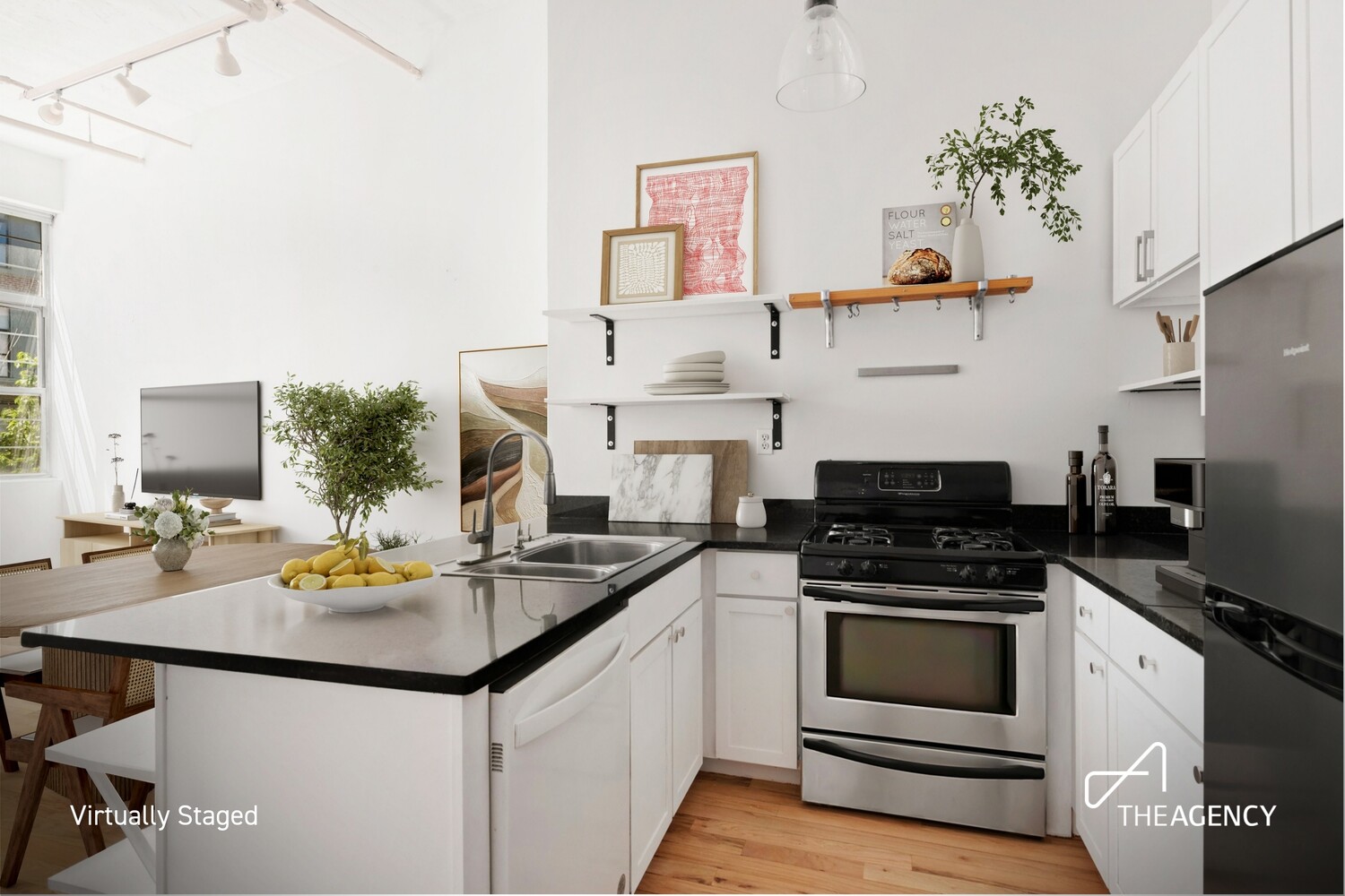 689 MYRTLE Avenue 2E Property Photo 1