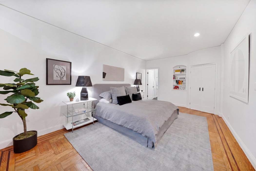 25 Minetta Lane 1jk Property Photo 4