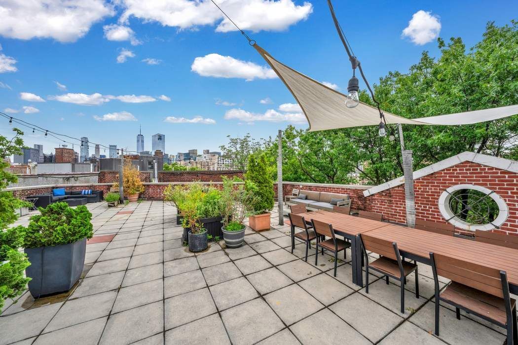 25 Minetta Lane 1jk Property Photo 8