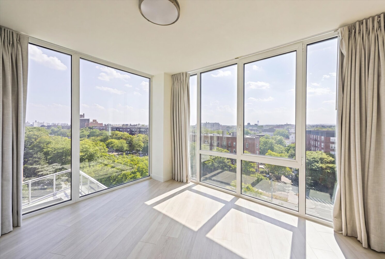 733 Ocean Parkway 9b Property Photo 5