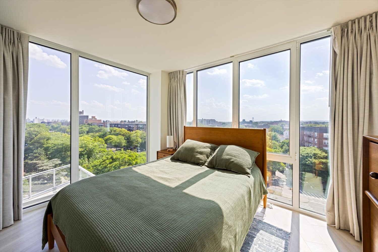 733 Ocean Parkway 9b Property Photo 6