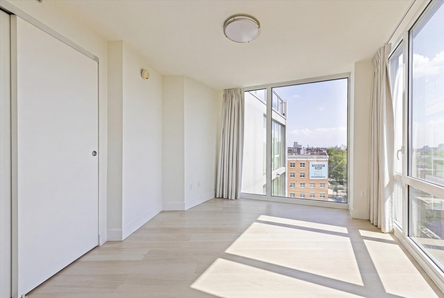 733 Ocean Parkway 9b Property Photo 7