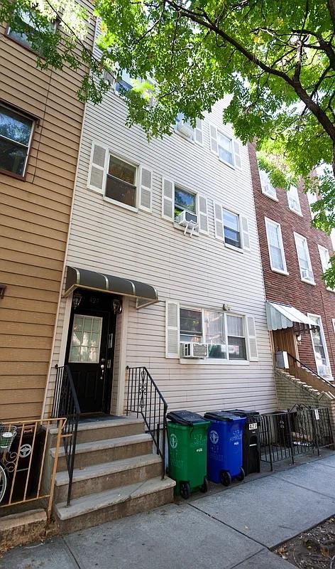 427 Humboldt Street Property Photo 1