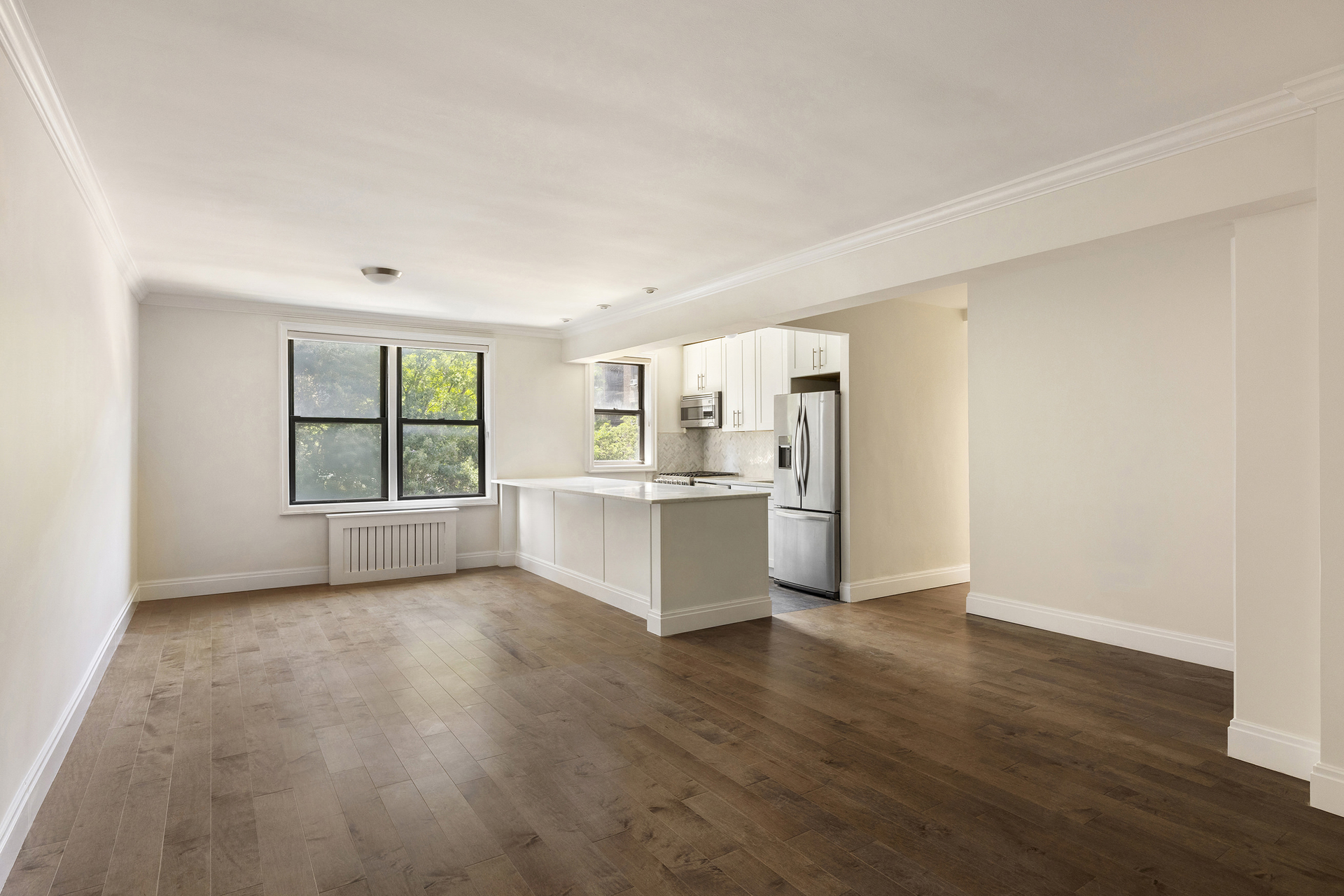 60 E 9th Street 316 Property Photo 3