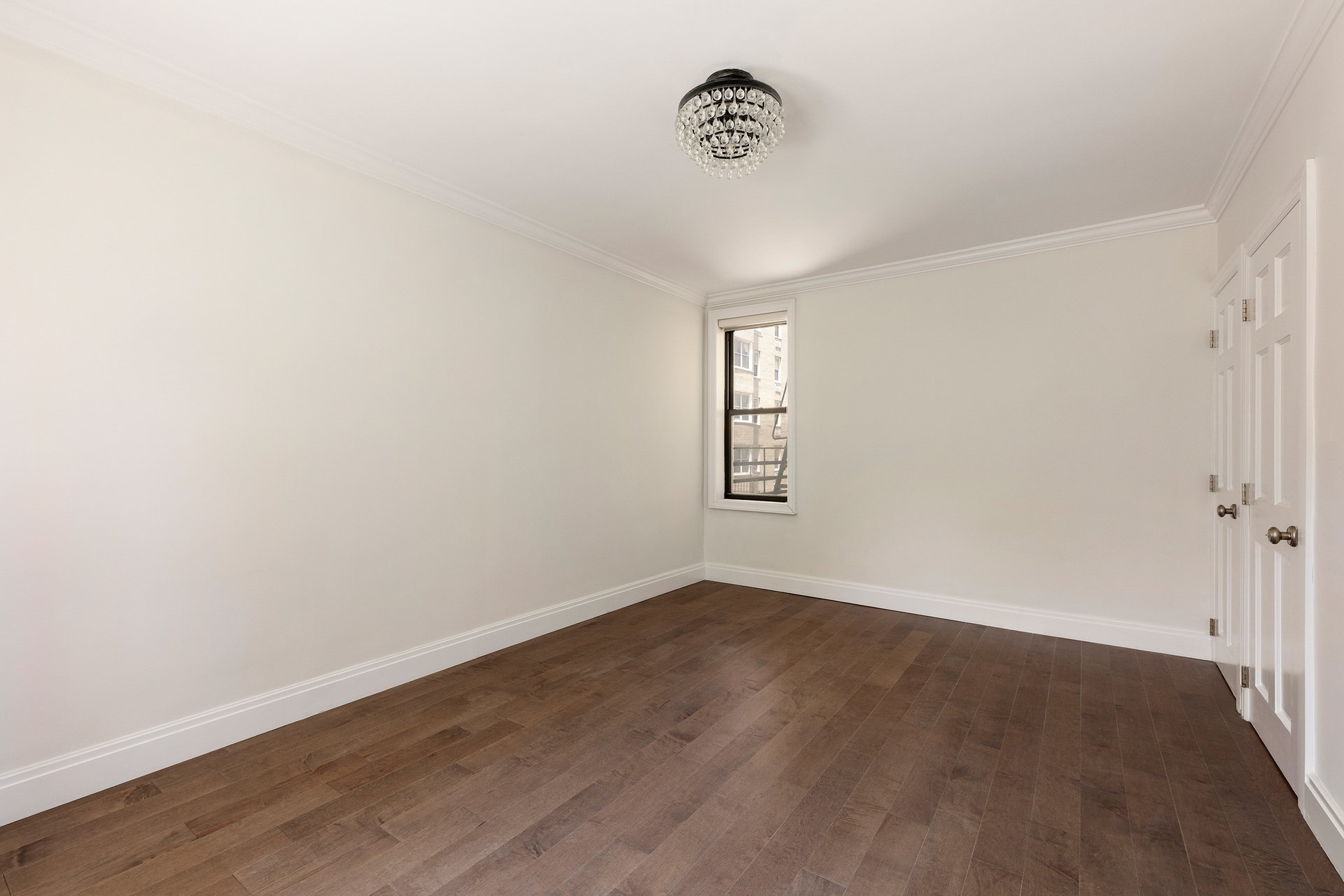 60 E 9th Street 316 Property Photo 7