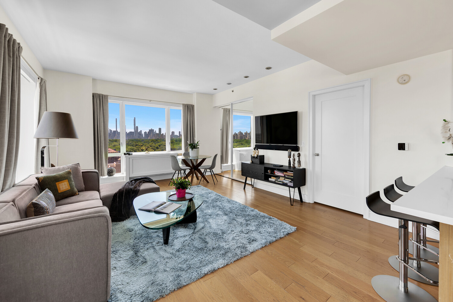 1280 5th Avenue Phc Property Photo 1