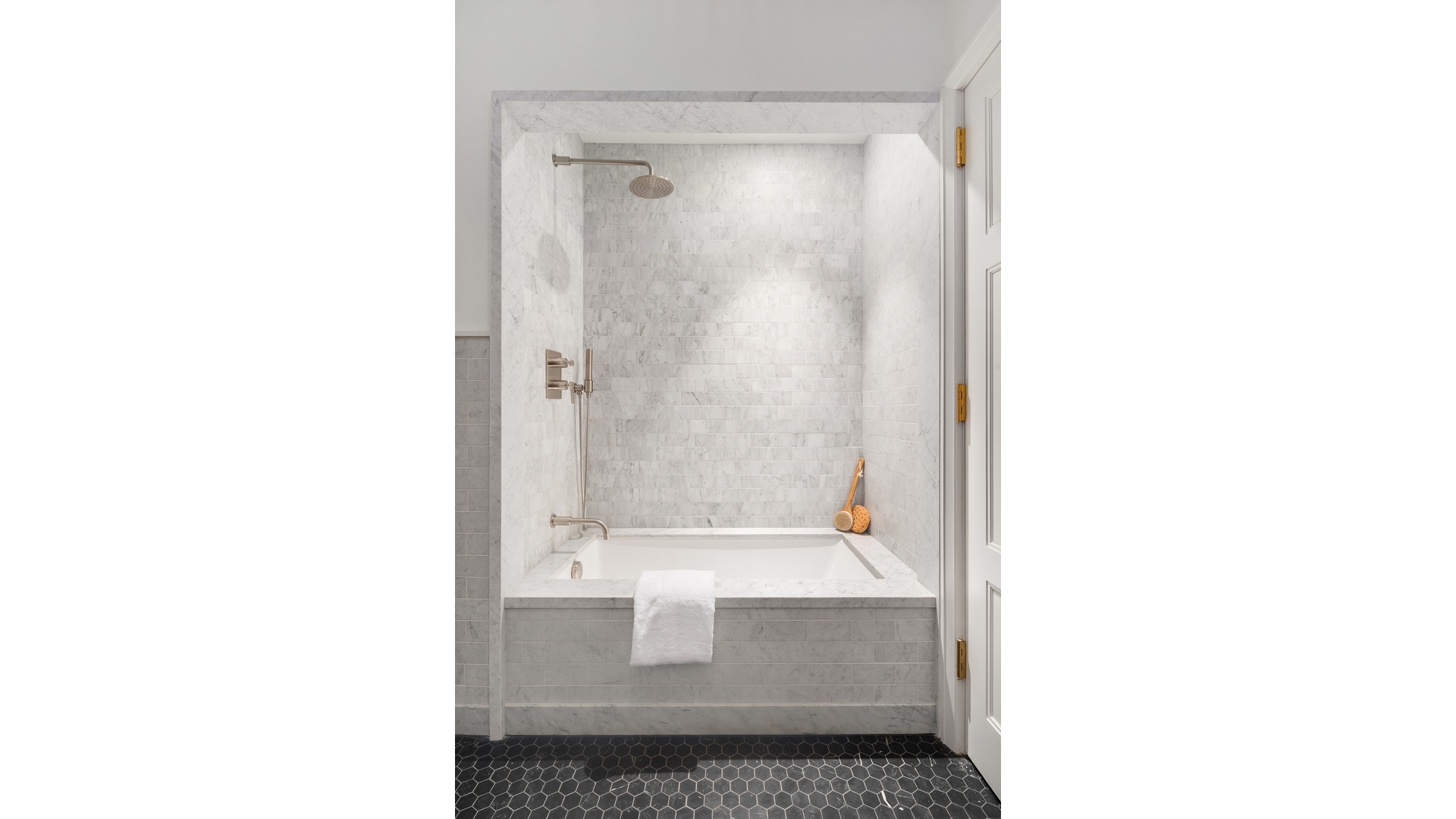 275 W 10th Street Maisb Property Photo 12