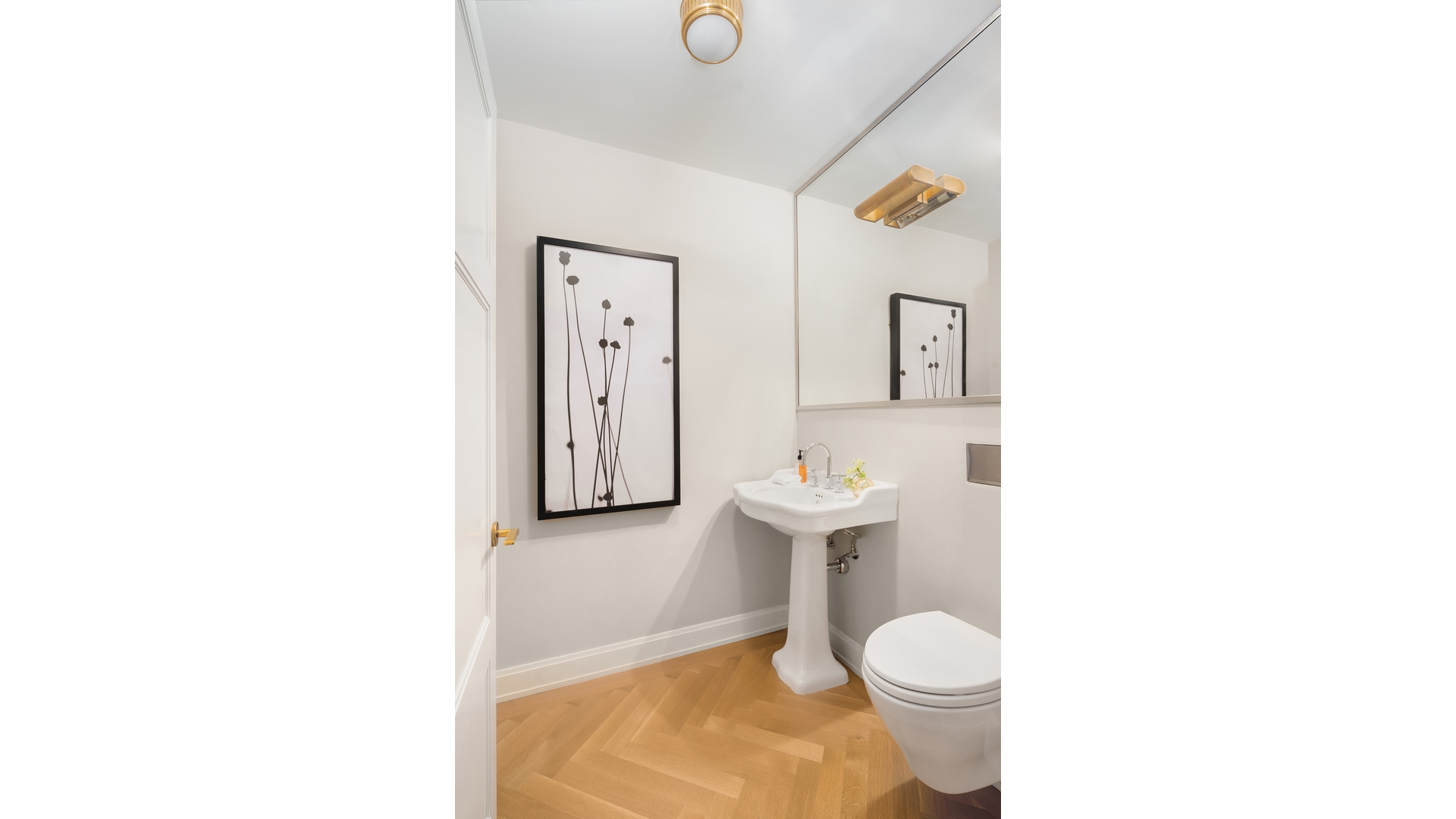 275 W 10th Street Maisb Property Photo 13