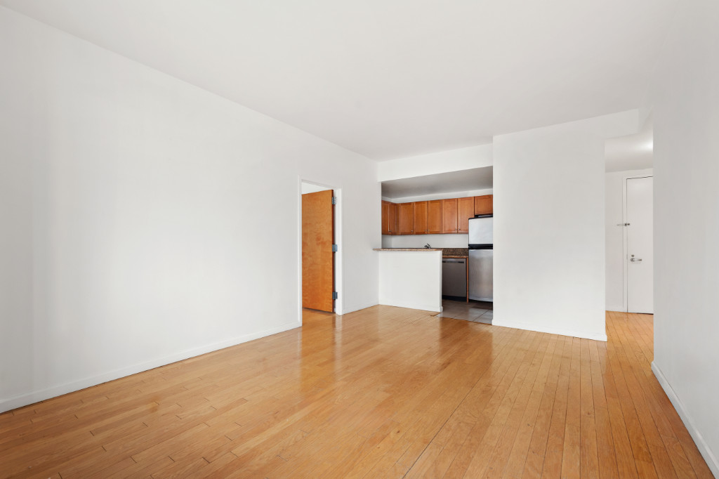 520 W 23rd Street 11b Property Photo 2